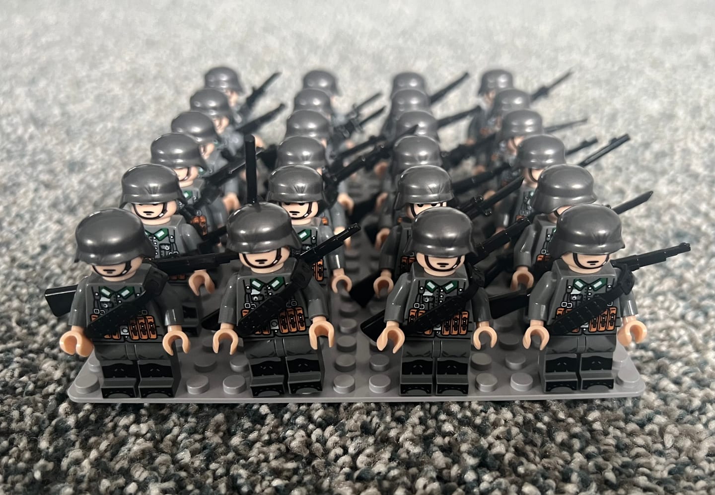 Customer photo review of Brick Battalion | 24 Soldiers