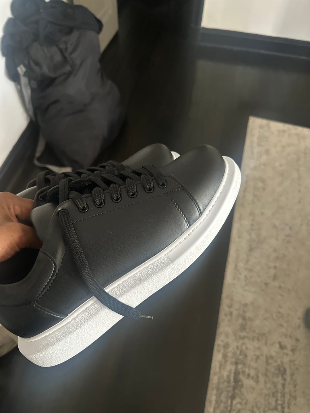 Customer photo review of Men's Pluto Shadow Black