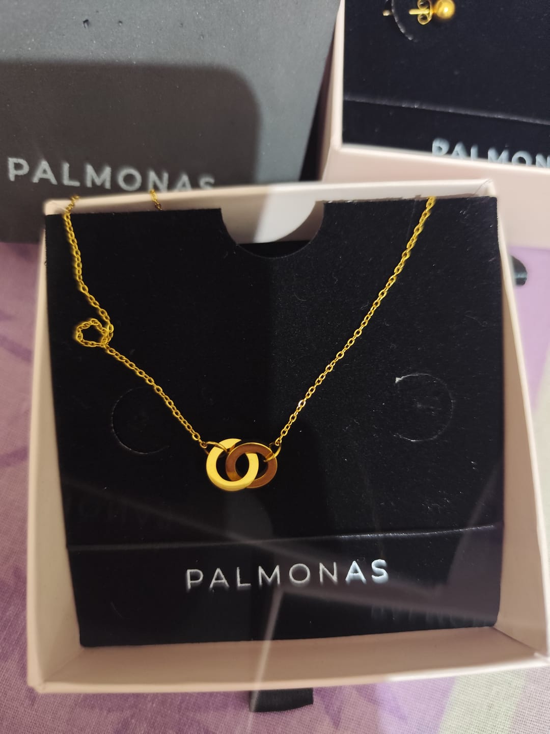 Customer photo review of InterLock Gold Chain Necklace