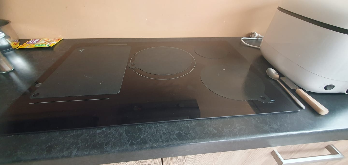Customer photo review of Inductie matjes set van 5 - Zwart - Diverse maten + rechthoek