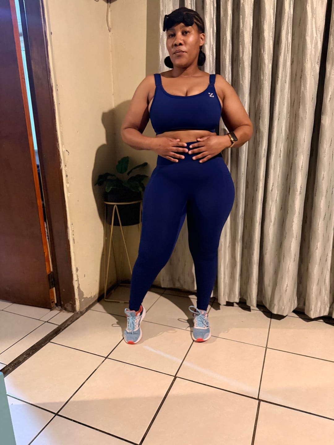 Customer photo review of Adjustable Strap High Impact Sports Bra & Pocket Leggings Set
