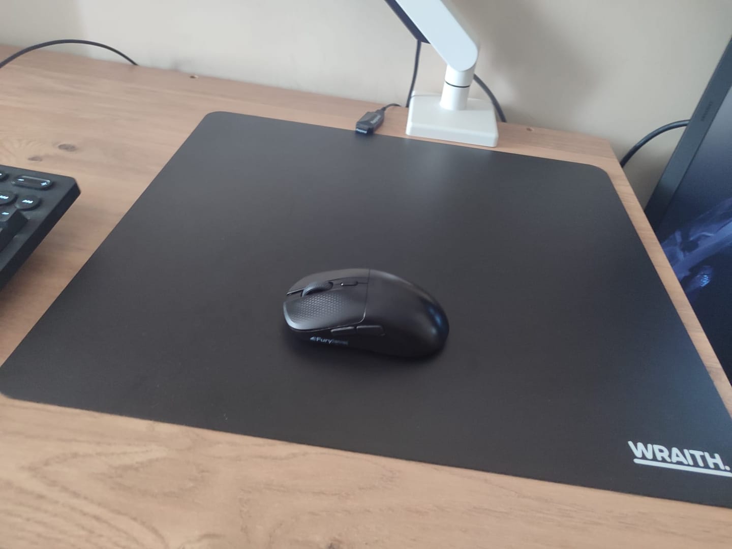 Customer photo review of Wraith Blade Y Hard Mousepad