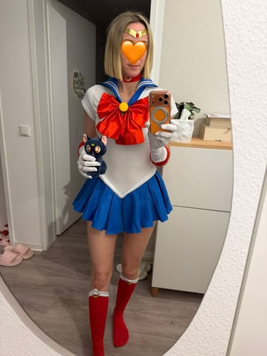 Customer photo review of Sailor Moon Tsukino Usagi Uniform Cosplay Kostüm Halloween Karneval Kostüm