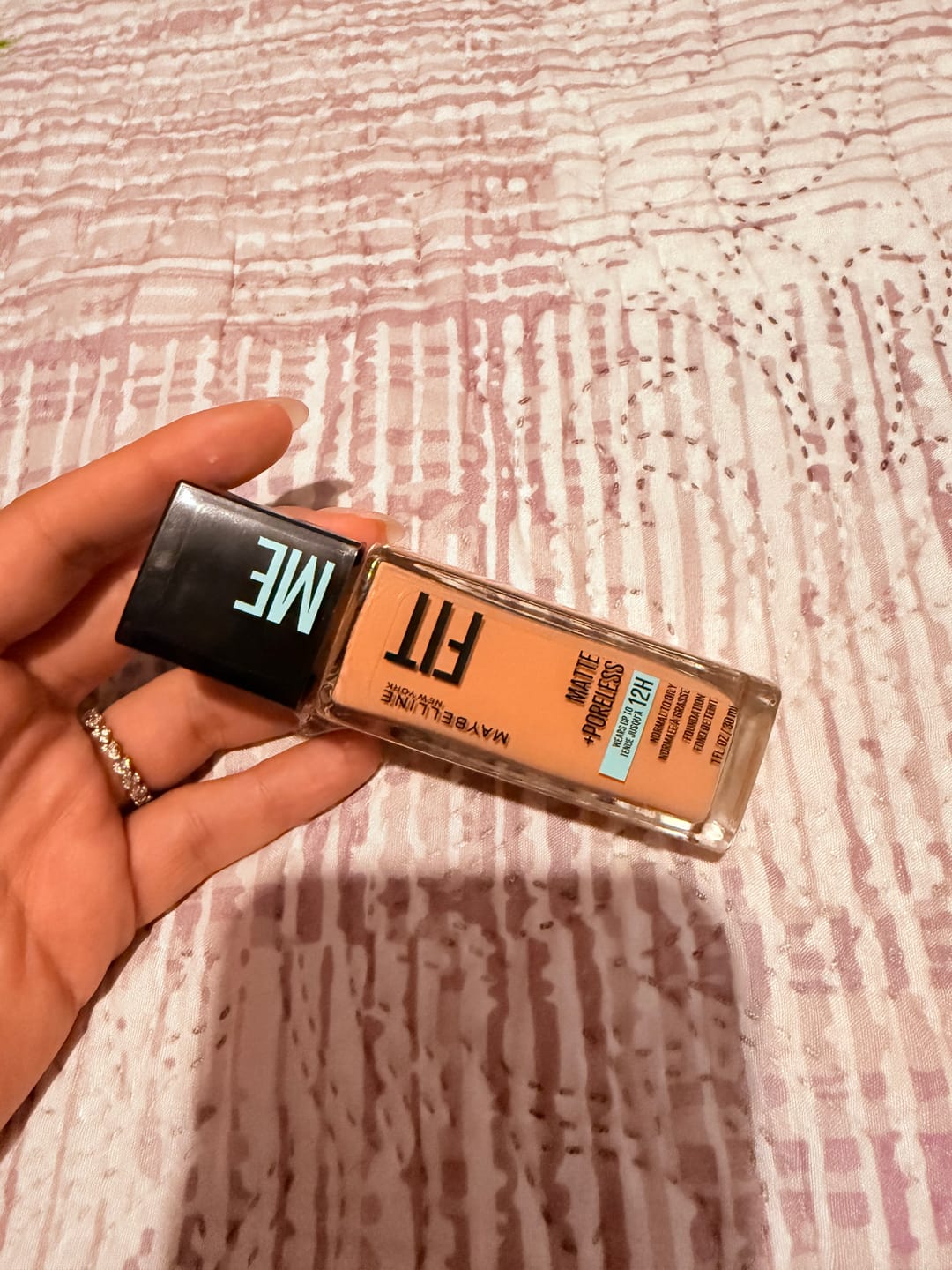 Customer photo review of Fit Me Matte + Poreless Liquid Foundation