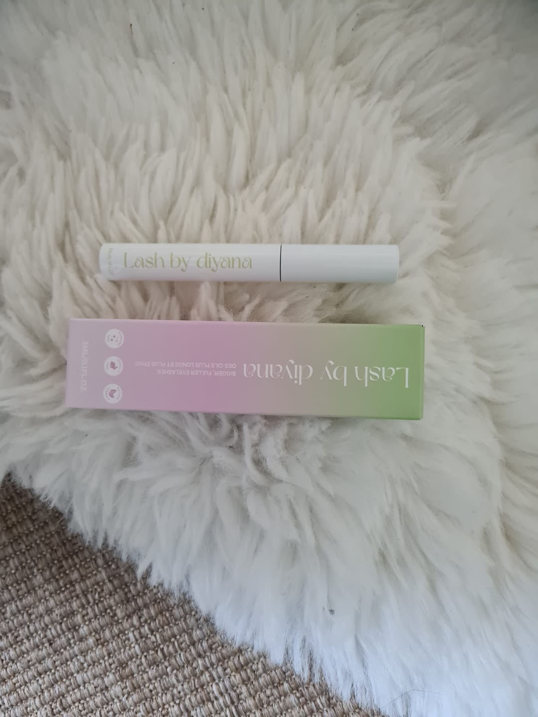 Customer photo review of Sérum pour croissance de cils - Des cils plus longs et plus épais naturellement !