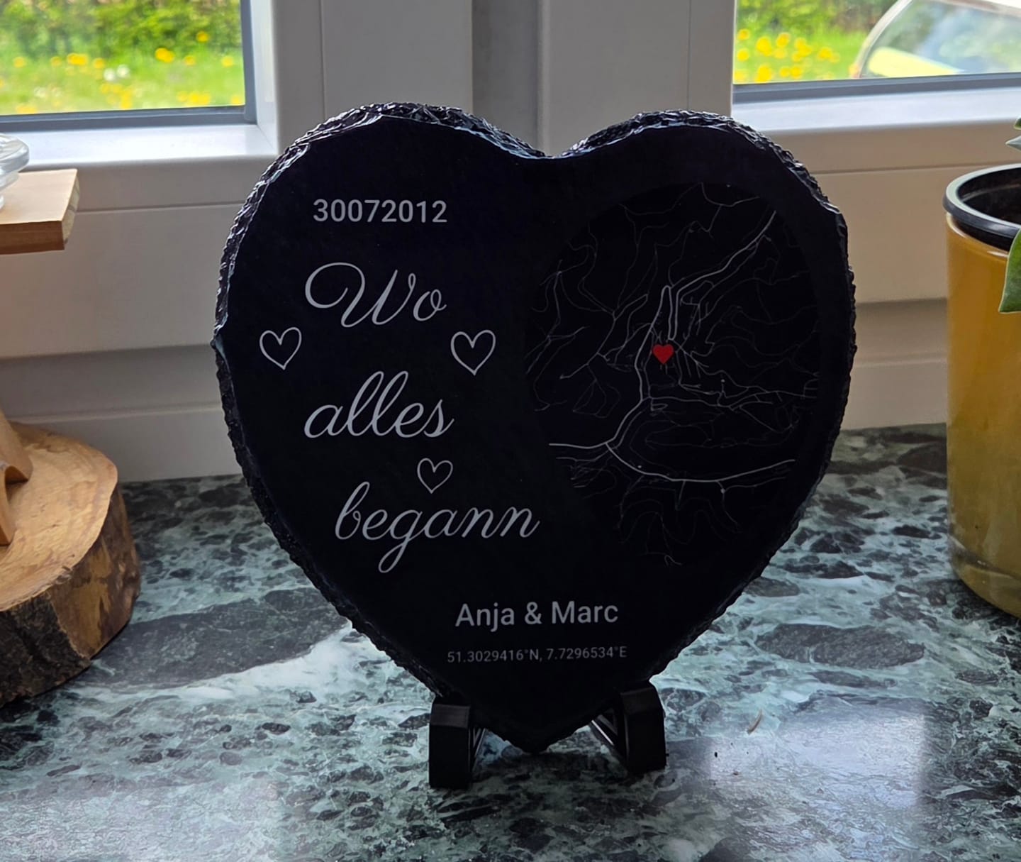 Customer photo review of Wo alles begann - Personalisiertes Schieferherz (15x15)