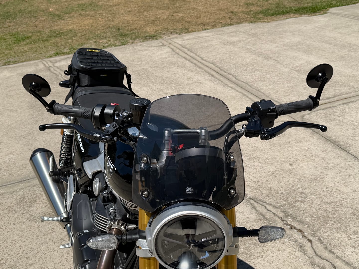 Customer photo review of Triumph Bar End Finishers & Mirror Kits - 7/8” Handlebar Triumph Models