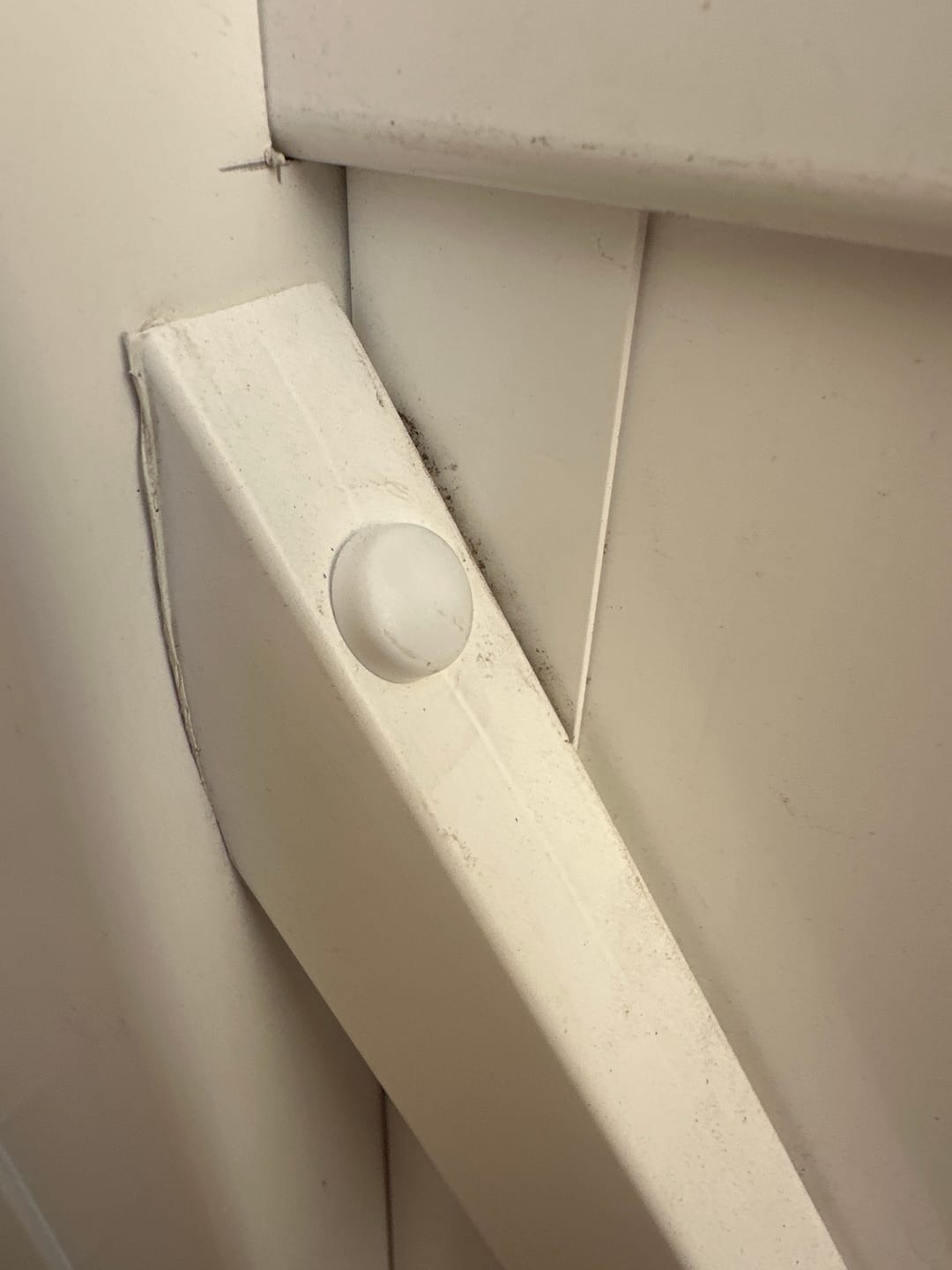 Customer photo review of HNG-100 White