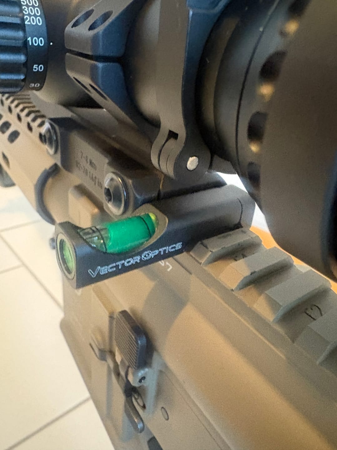 Customer photo review of Vector Optics SCACD-20 Wasserwaage zur Montage an 21mm Weaver