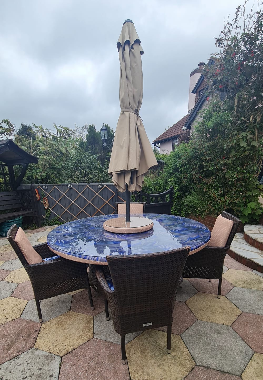 Customer photo review of Blue Grey Leaf Printed Plain Scuba 4 Way Stretch Jersey Fabric