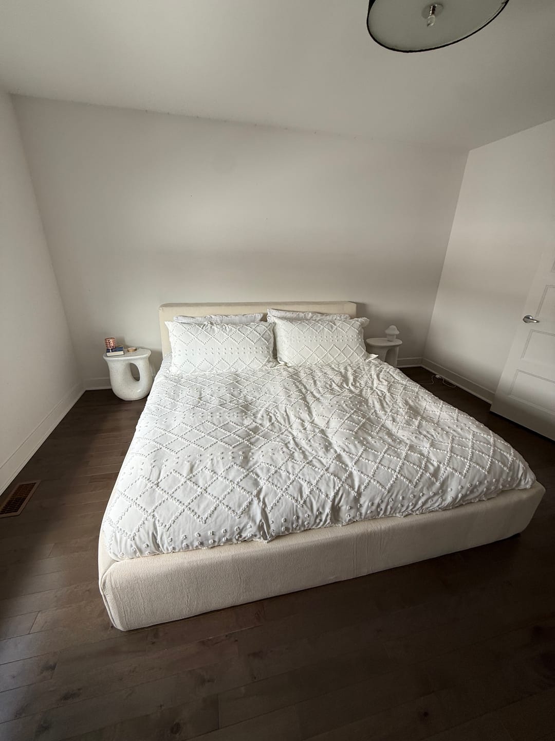 Customer photo review of O2 Bed SmartFoam™ Cloud Frame