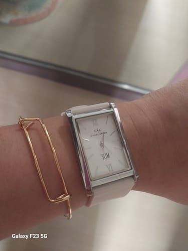 Customer photo review of Expandable Bangle Antique Gold Bracelet