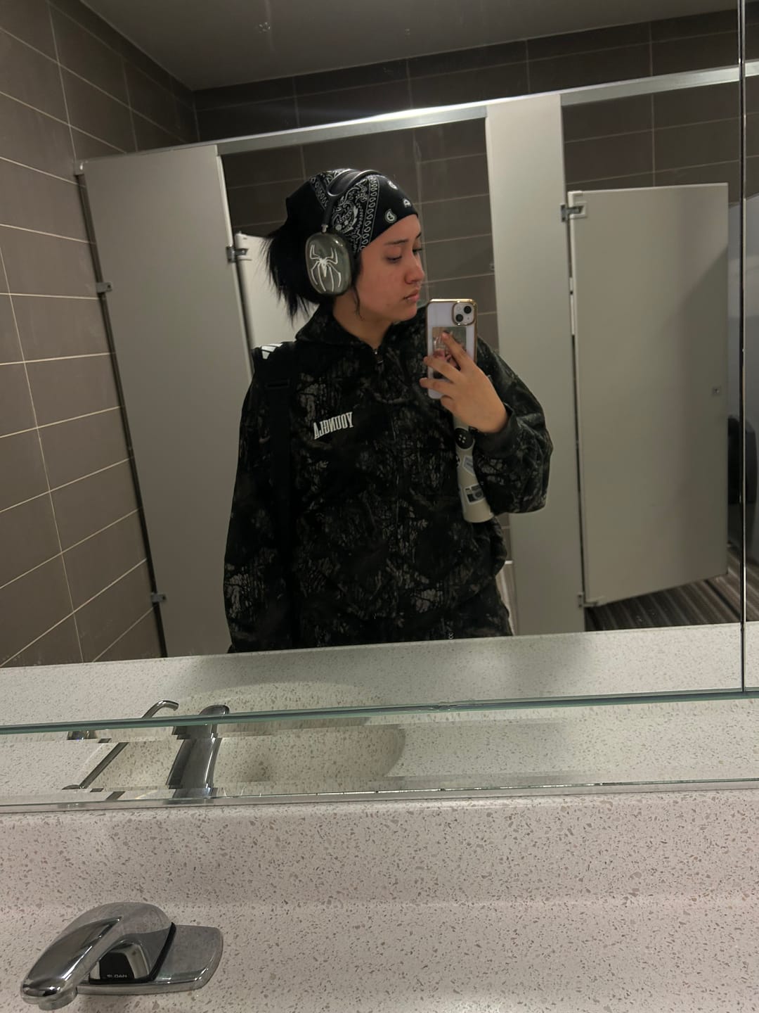 Customer photo review of 5062 - Heritage Zip-Up Hoodies