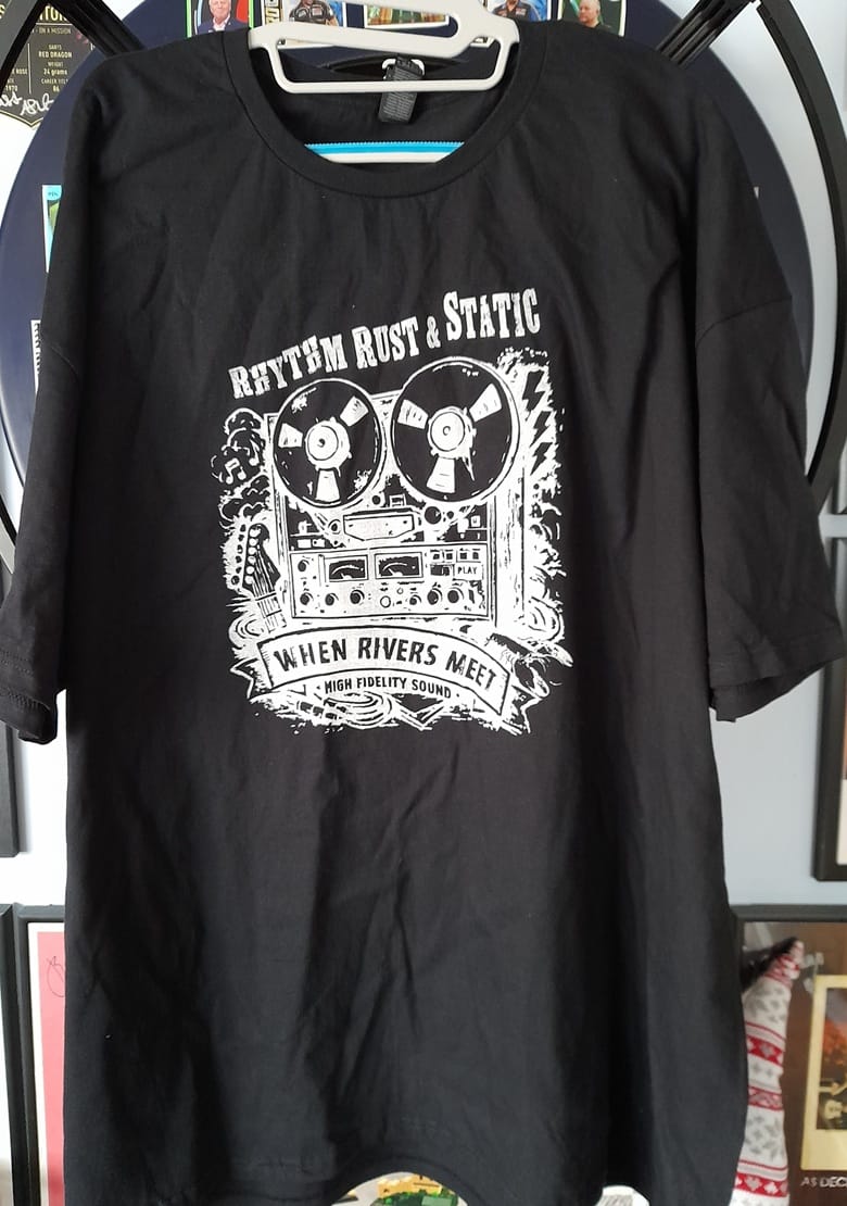 Customer photo review of DUDES RHYTHM RUST & STATIC T~SHIRT