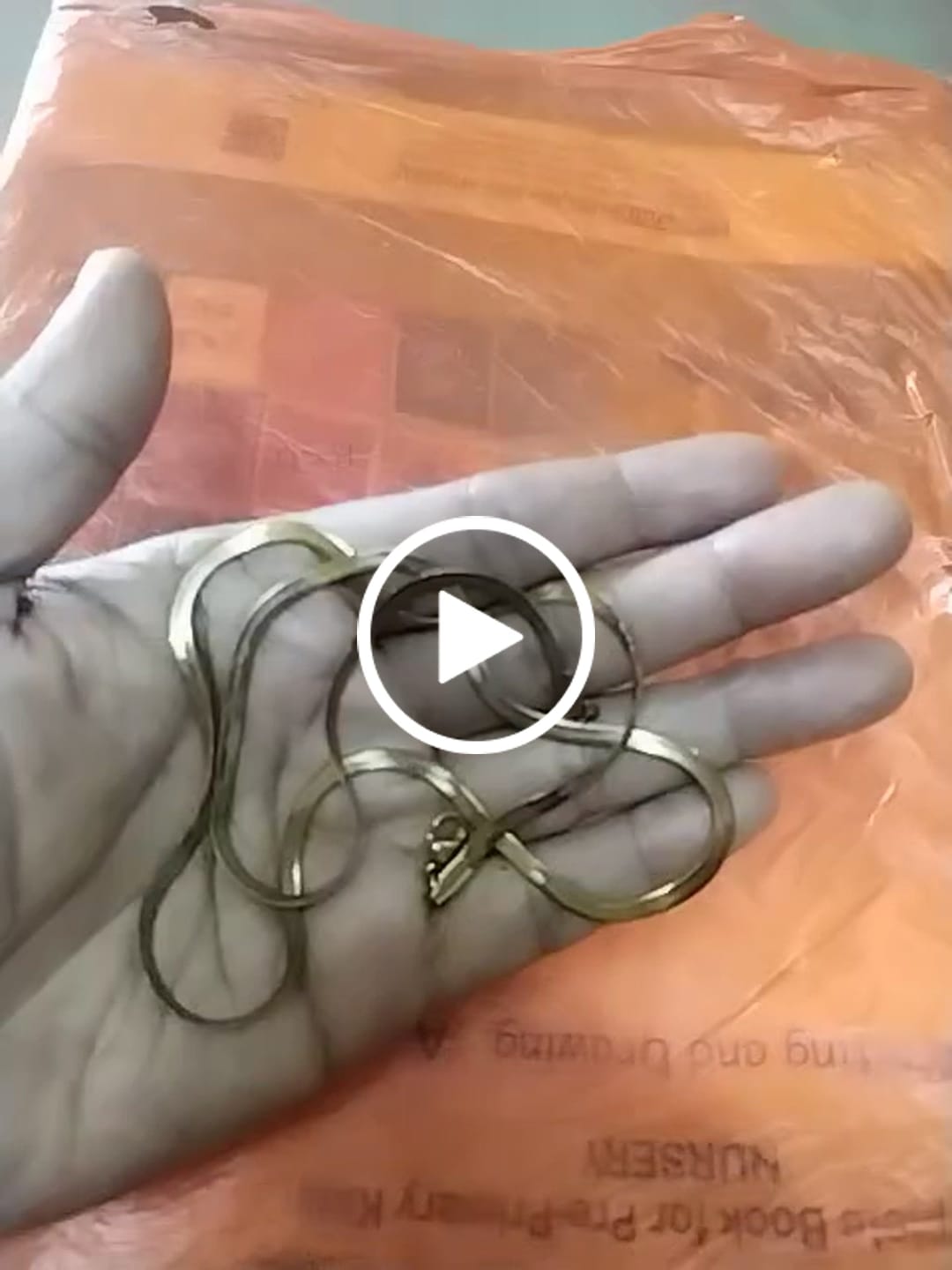 Customer video review of Silk Gold Chain for Men