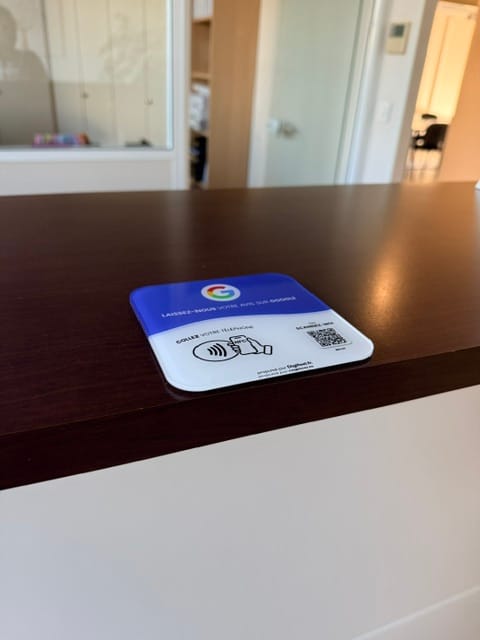 Customer photo review of Plaque Avis Google