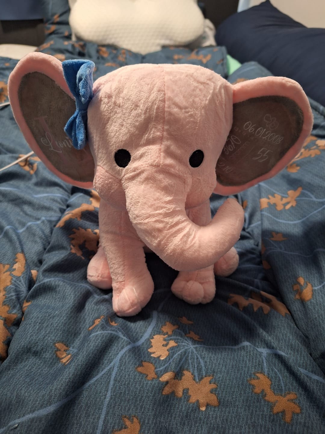 Customer photo review of Kuschel Elefant - Baby-Stofftier