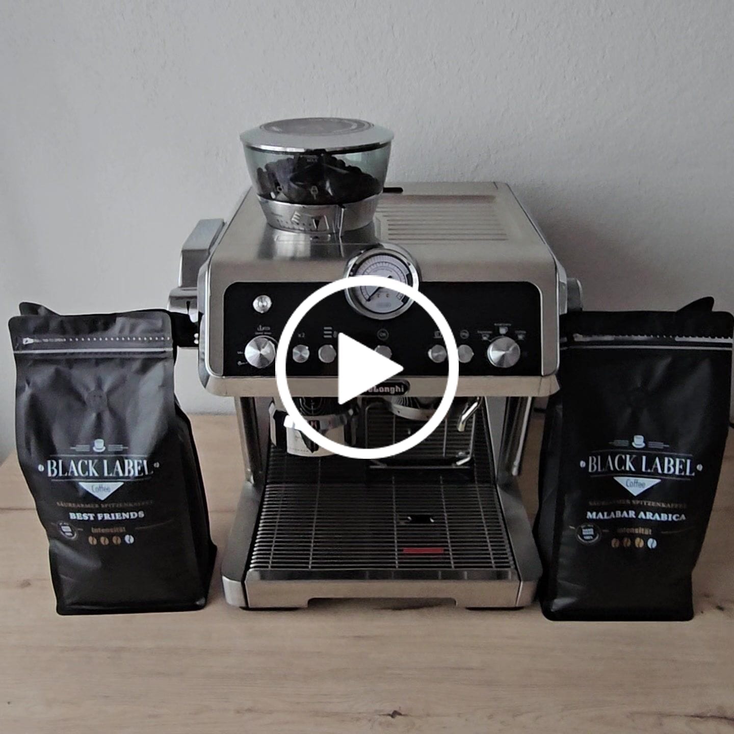 Customer video review of Best Friends Crema King