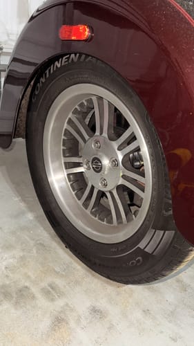 Customer photo review of RUBBIT Tire Shine