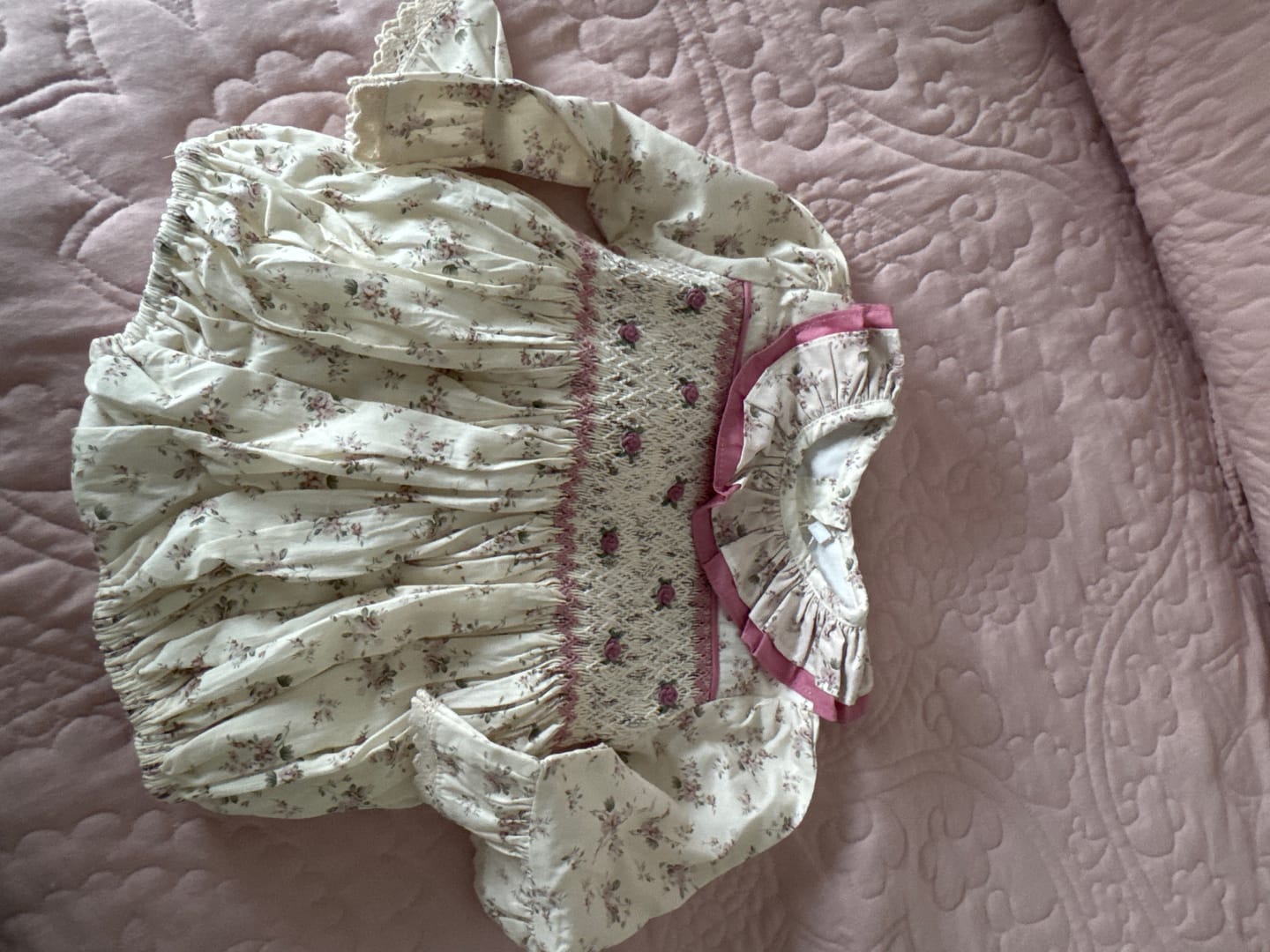 Customer photo review of Muave Medow Bow