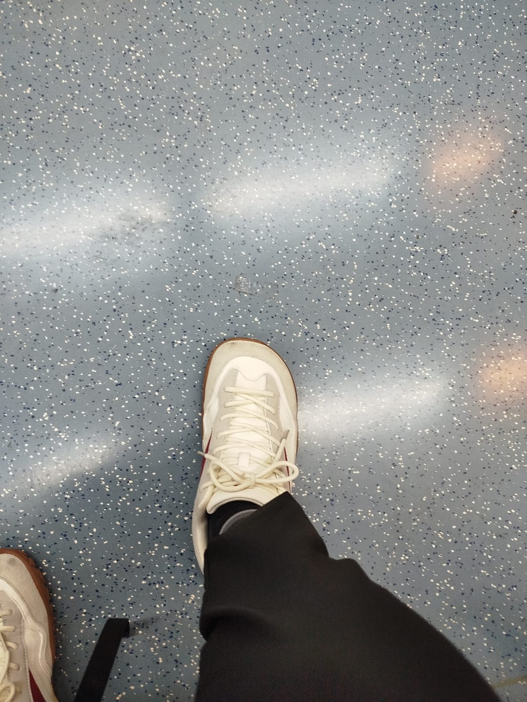 Customer photo review of Hollow -  Zapatos De Punta Ancha