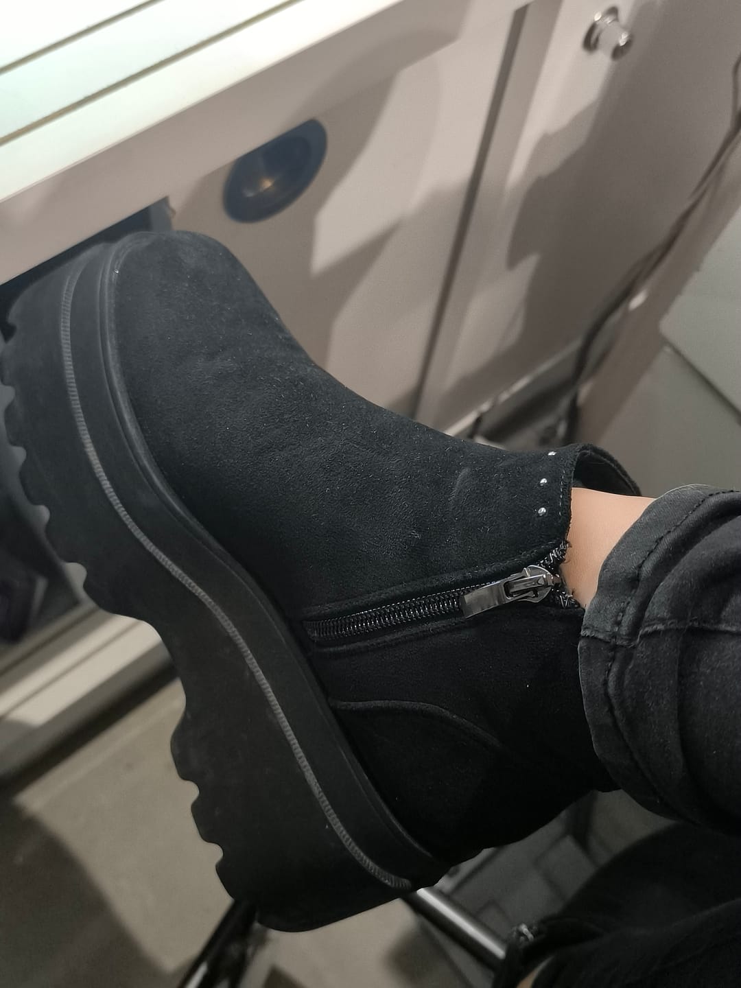Customer photo review of Botín Negro Mujer 13523