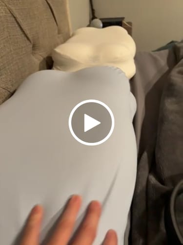 Customer video review of CloudAlign™ Pillow