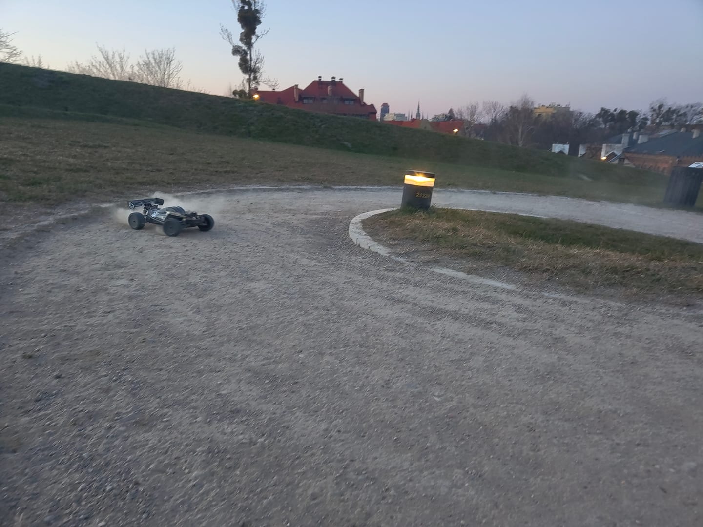 Customer photo review of Rlaarlo Storm Breaker 1/10 Carbon Fiber Brushless RTR 4WD Buggy | SBK10