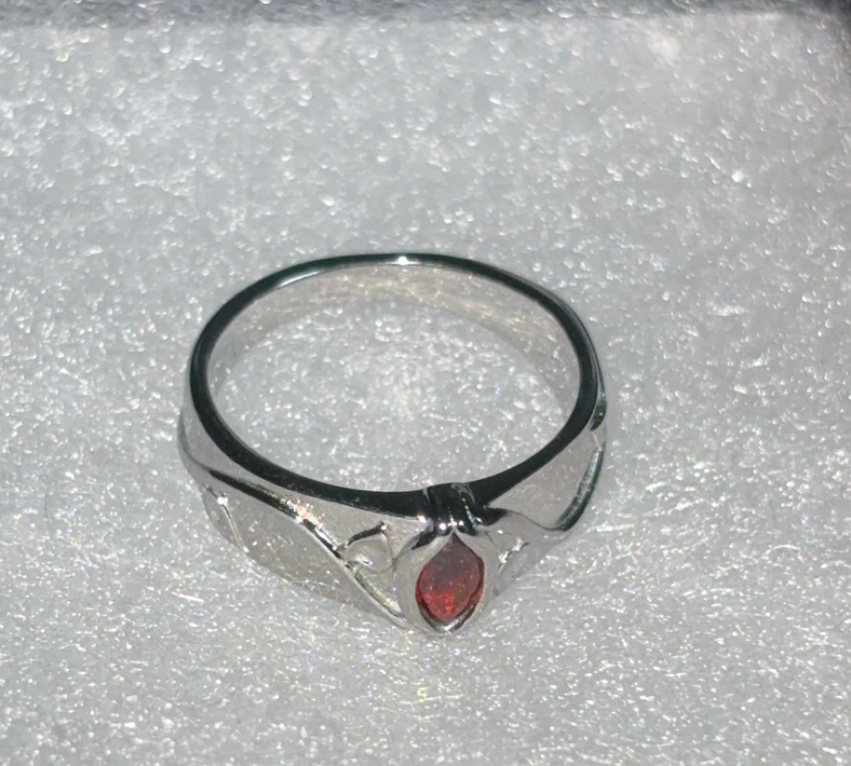 Customer photo review of BIRTHSTONE RING (JANUARY)