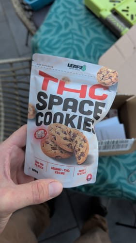 Customer photo review of THC Spacecookies