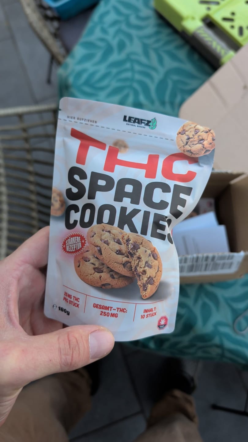Customer photo review of THC Spacecookies