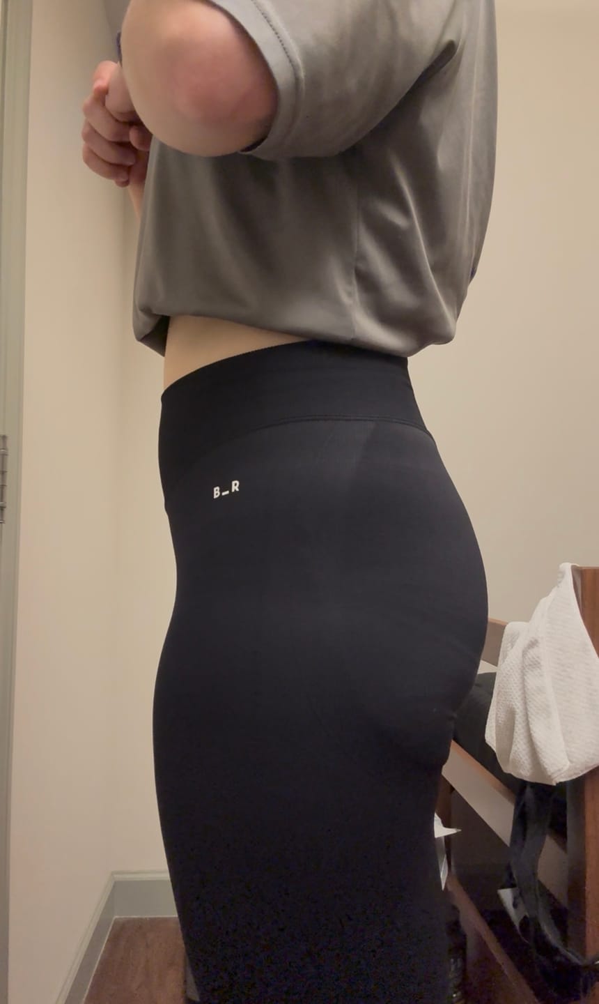 Customer photo review of Sculpt Leggings – Charcoal