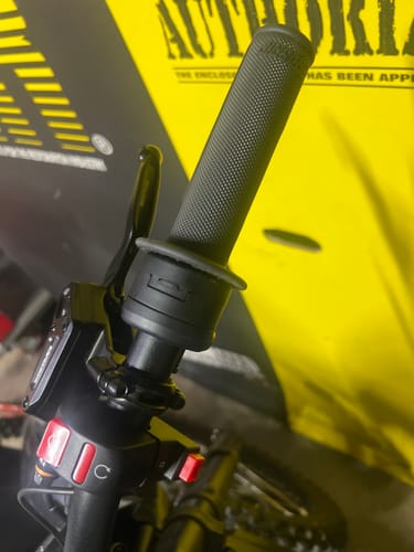 Customer photo review of 1/4 Turn Electronic Magura Throttle | DirtyBike | Rawrr Mantis X | Mantis Mini