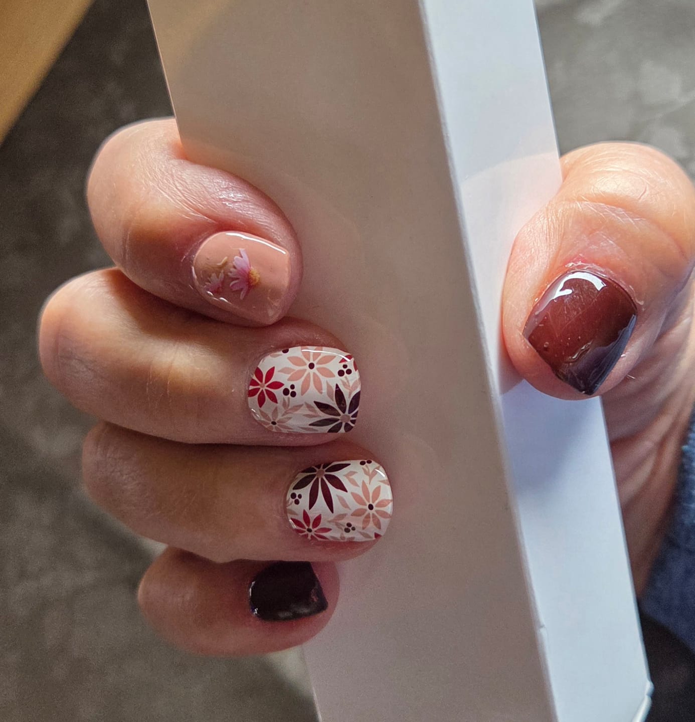 Customer photo review of Semicured nail stickers NG200657