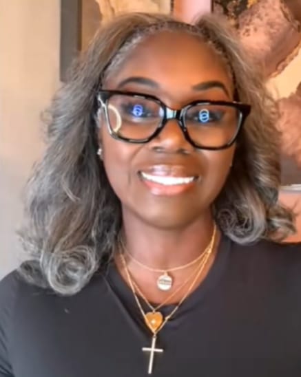 Customer photo review of Luvwin Salt & Pepper Layered Blowout Wave Beginner Friendly Glueless  Gray Wig 100% Human Hair