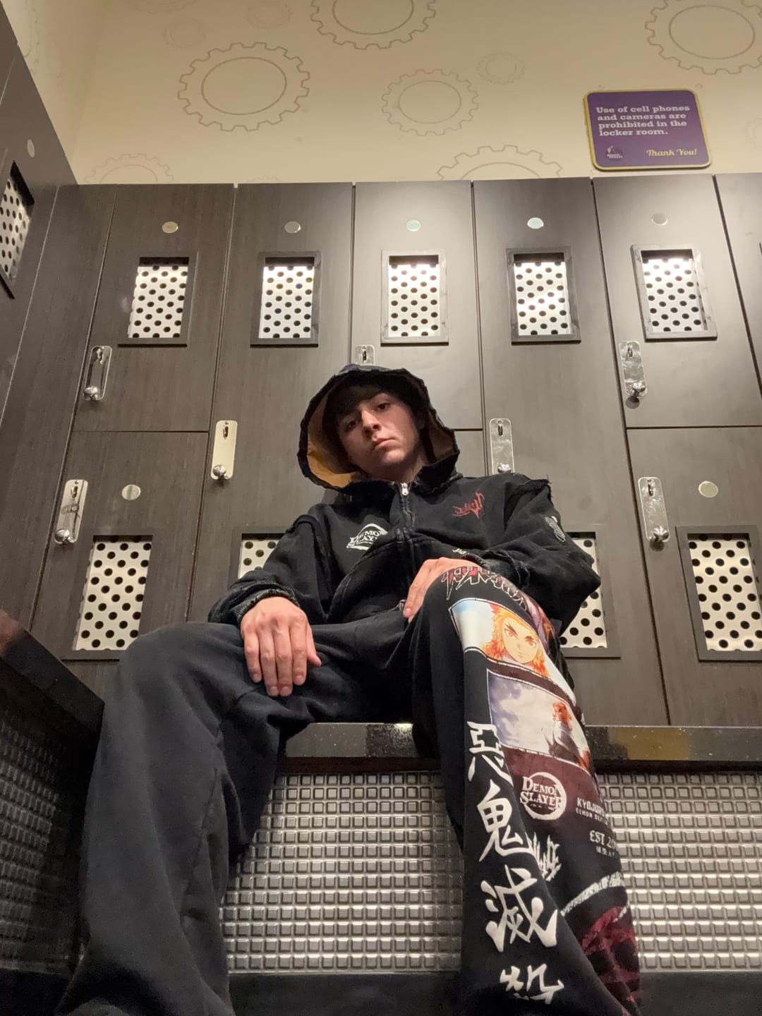 Customer photo review of 2153 - Demon Slayer: Kimetsu no Yaiba - Sweats