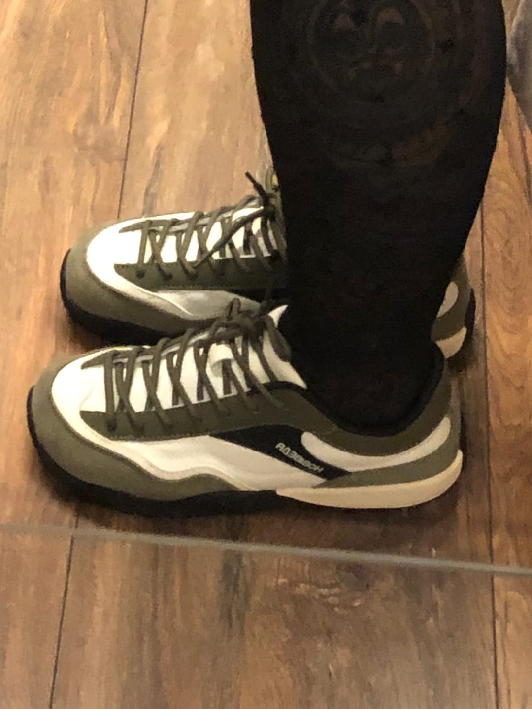 Customer photo review of Hollow -  Zapatos De Punta Ancha