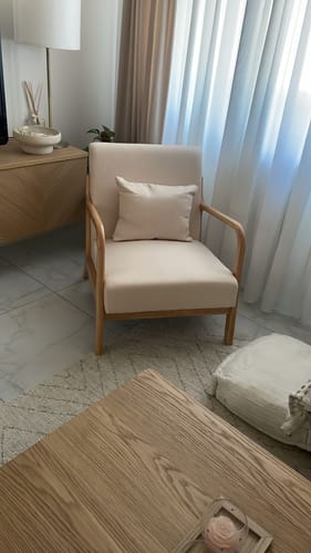 Customer photo review of OHAMA - Fauteuil de salon en bois massif et tissu beige