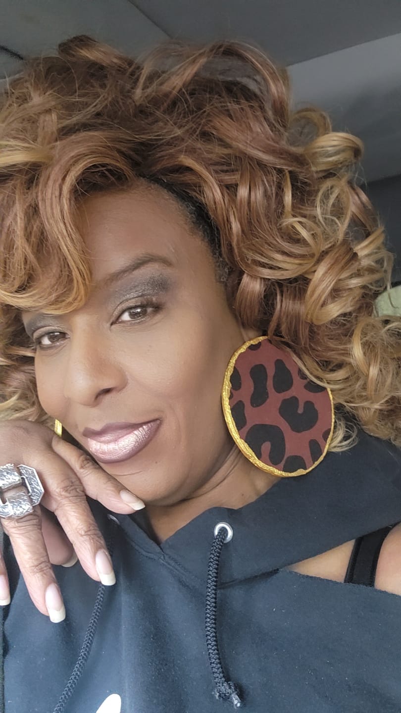 Customer photo review of Luxuries - Faux Crocodile Stud - 2 Sizes