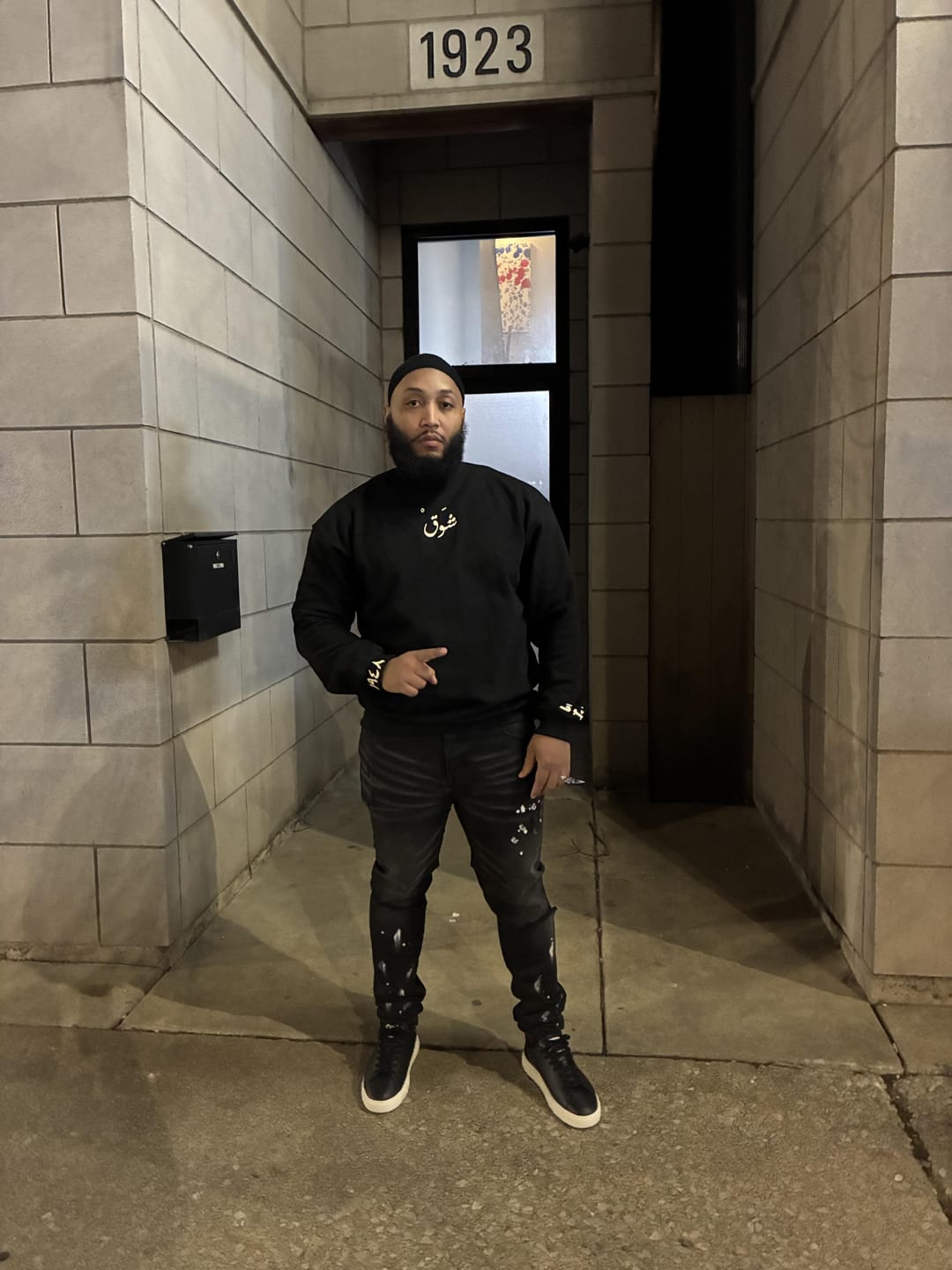 Customer photo review of Ghalabany Al-ShawQ - غَلبَني الشَوق Crewneck (Unisex)