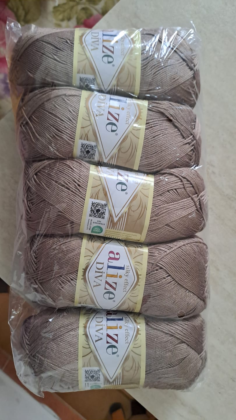 Customer photo review of Alize Diva