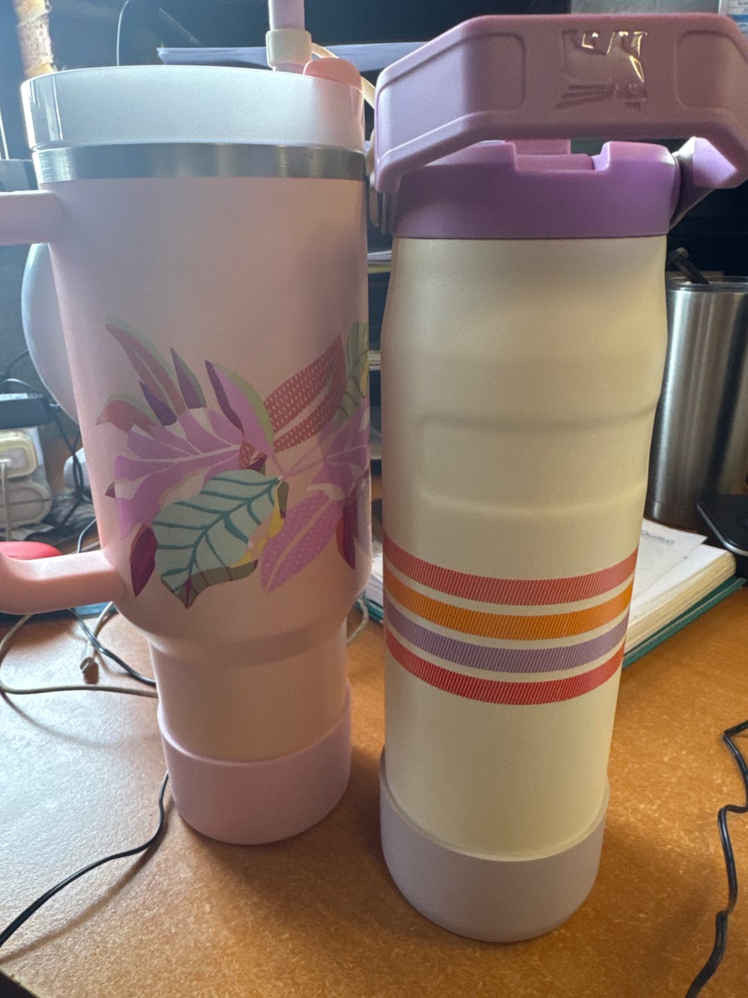 Customer photo review of Stanley Iceflow™ Aerolight Flip Straw Varsity | 709ML