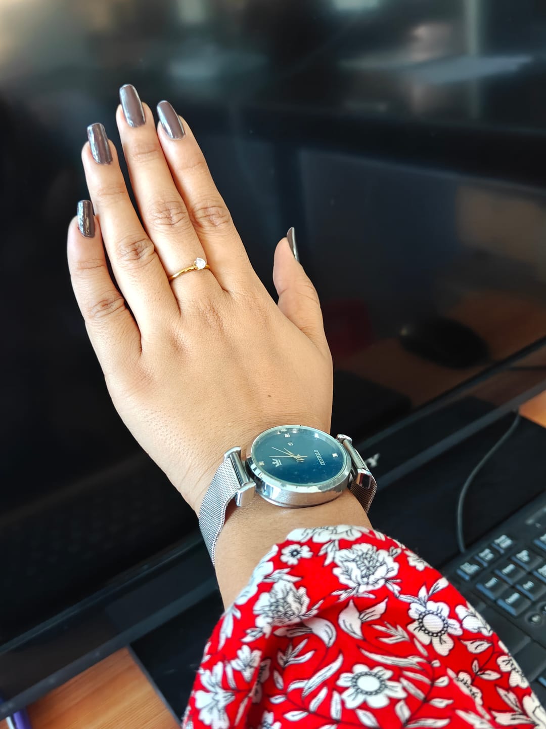 Customer photo review of Mini Solitaire Ring