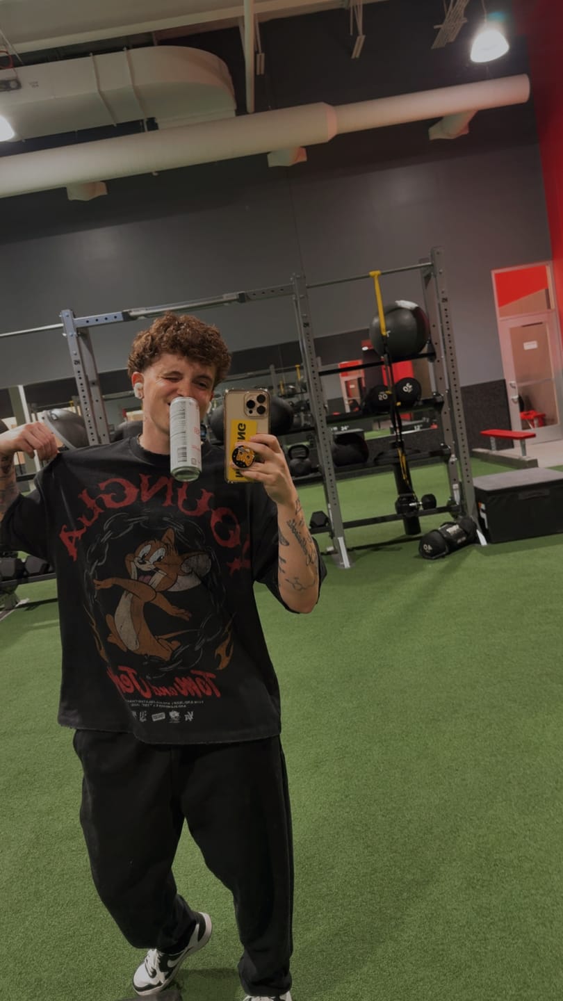 Customer photo review of 4082 - Tom & Jerry Tees