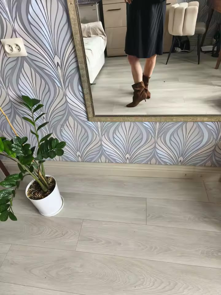 Customer photo review of Sacha - Bottines Femme Daim Plissé à Talon