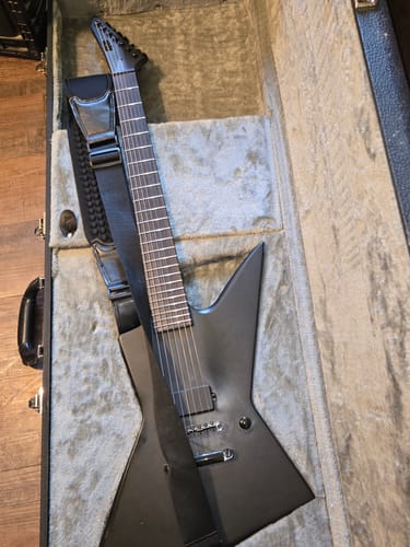Customer photo review of Zero-Gravity Guitar Strap | Weightless Comfort for Bass & Guitar
