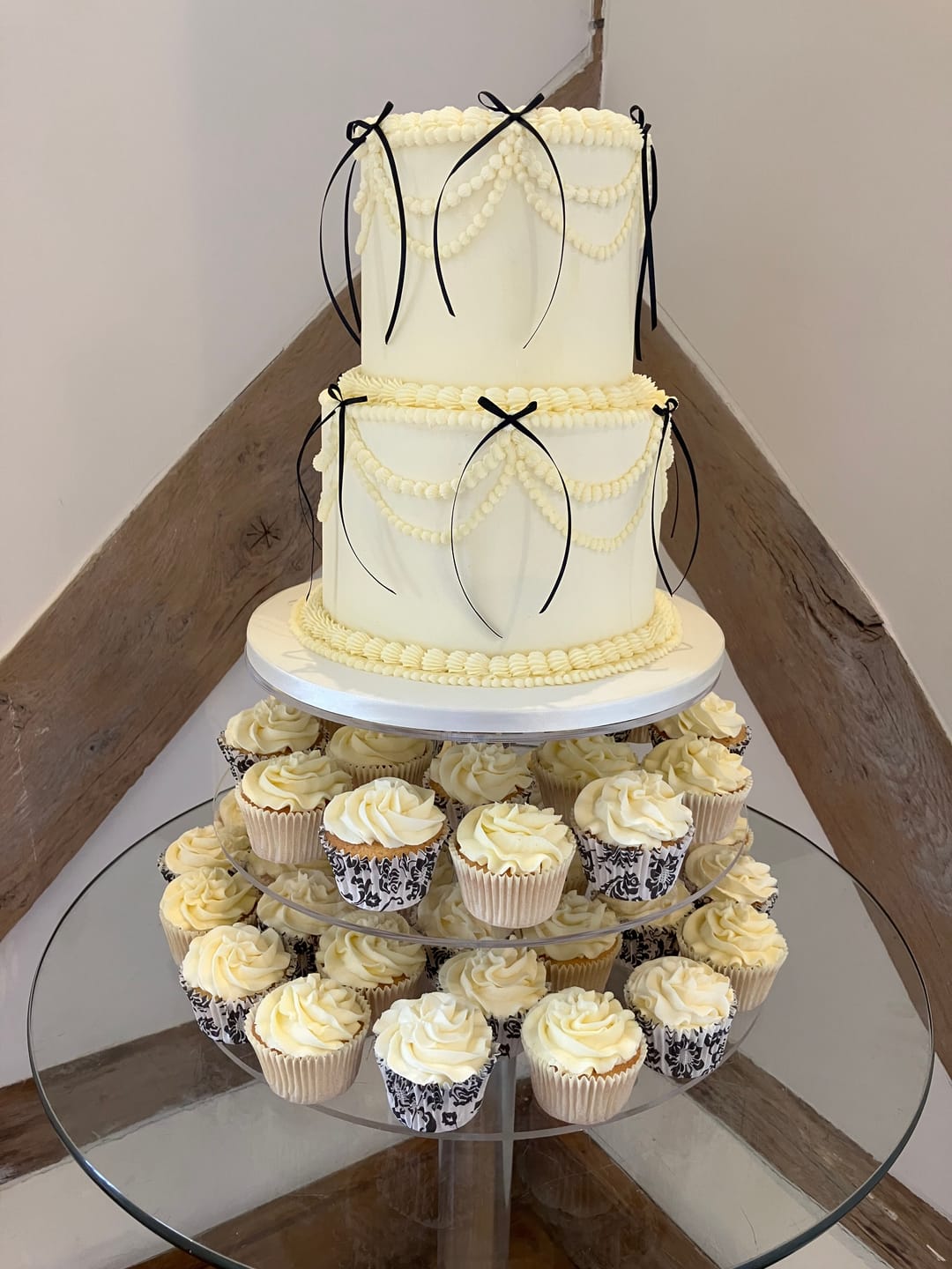 Customer photo review of OUTLET A161 - Adjustable Cupcake Tower 5 Tier Only - Imperfect