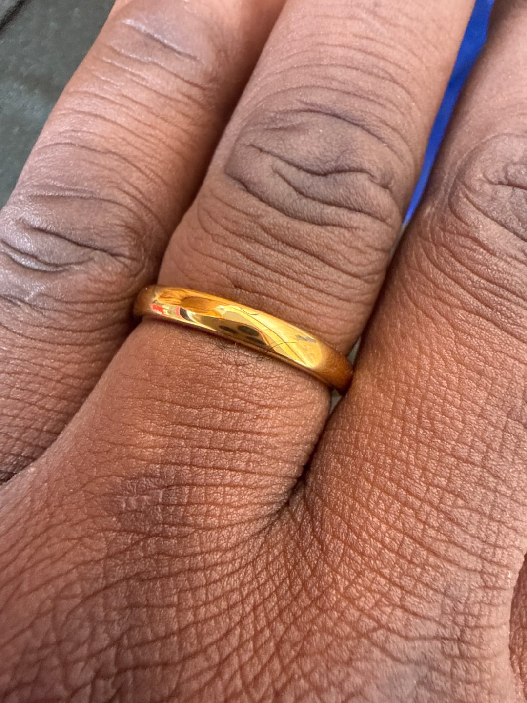 Customer photo review of Gold 3mm Wonder Ring