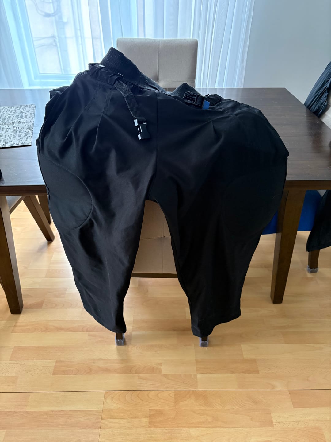 Customer photo review of ZP-PRO HOCKEY REFEREE PADDED PANTS