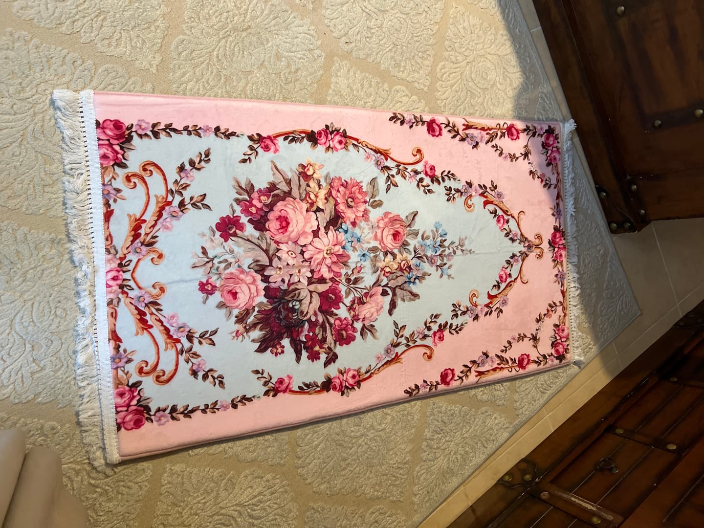 Customer photo review of Rosy Rehma Padded Prayer Mat